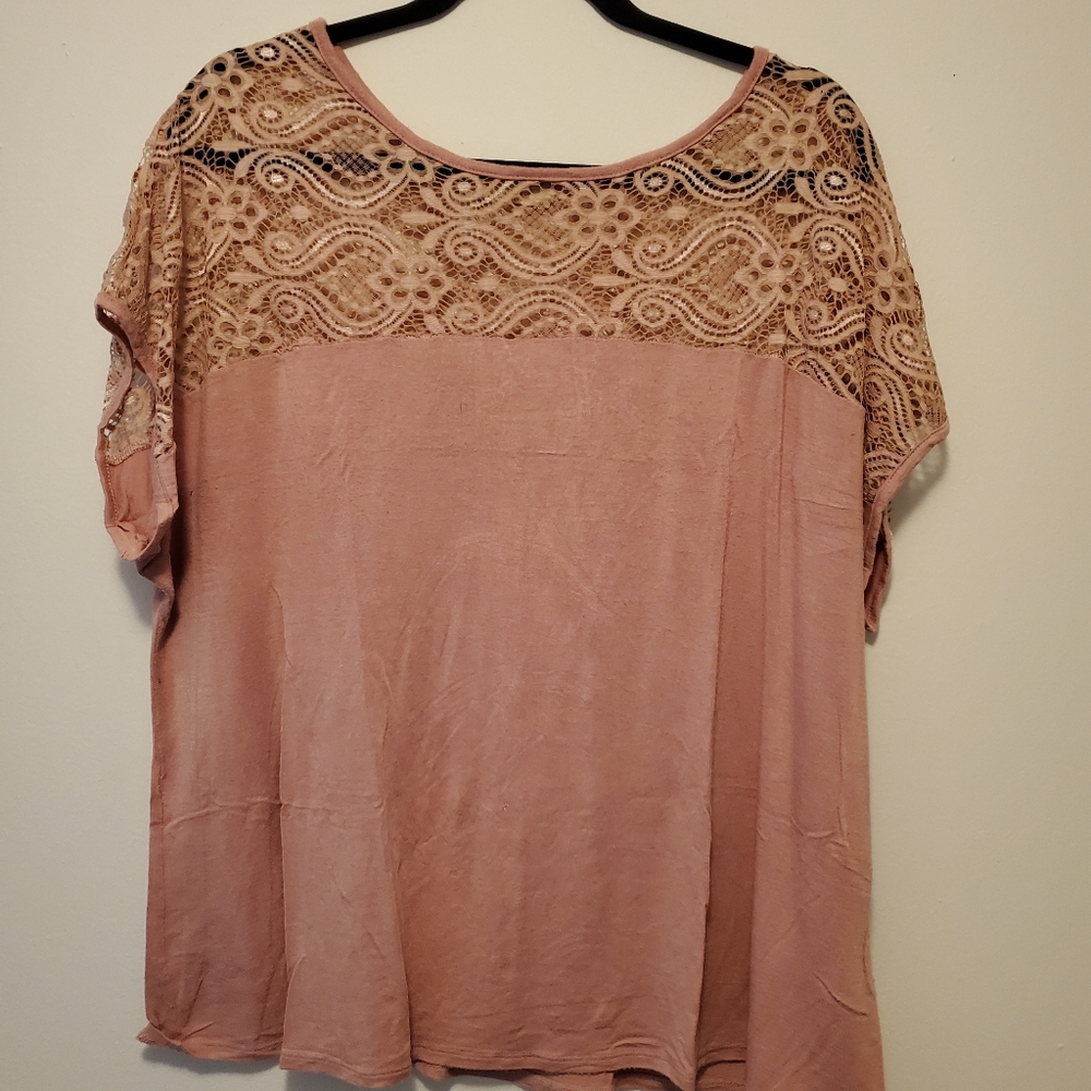 Dusty rose lacey top